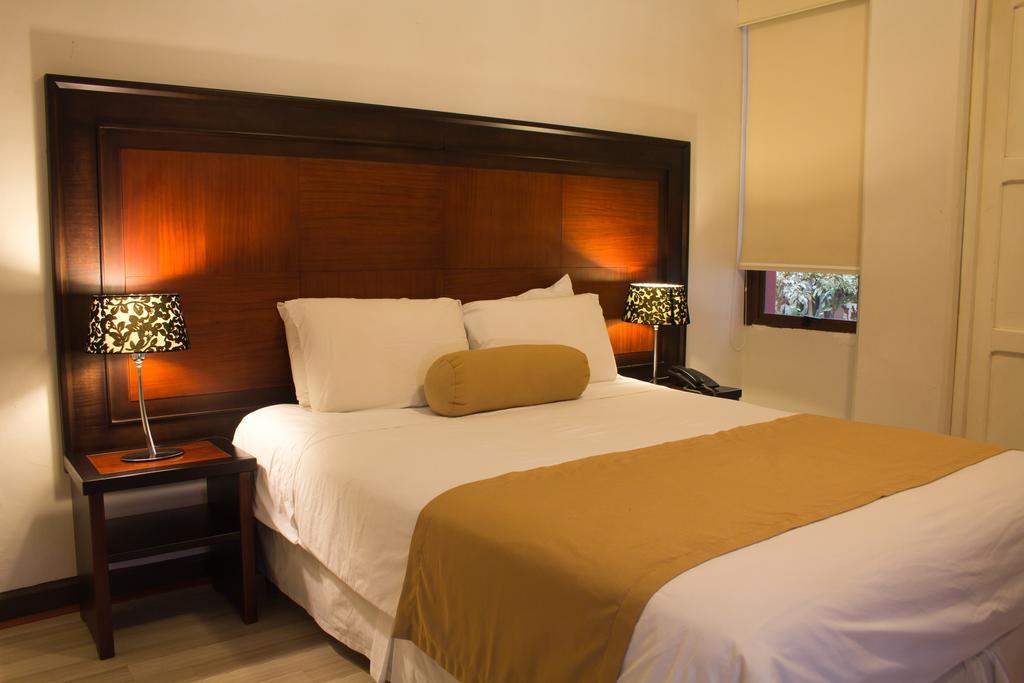 Hotel กูเอ็งกา ภายนอก รูปภาพ
