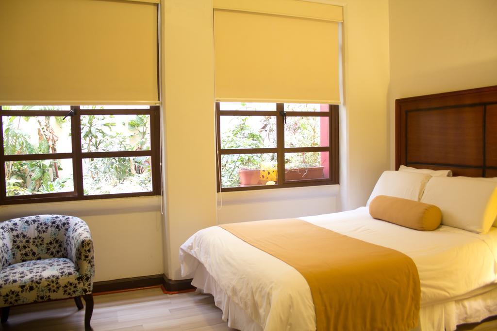 Hotel กูเอ็งกา ภายนอก รูปภาพ